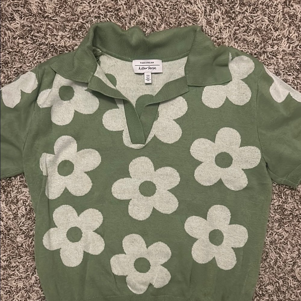 & Other Stories Green Polo Sweater with Cream Daisy Pattern